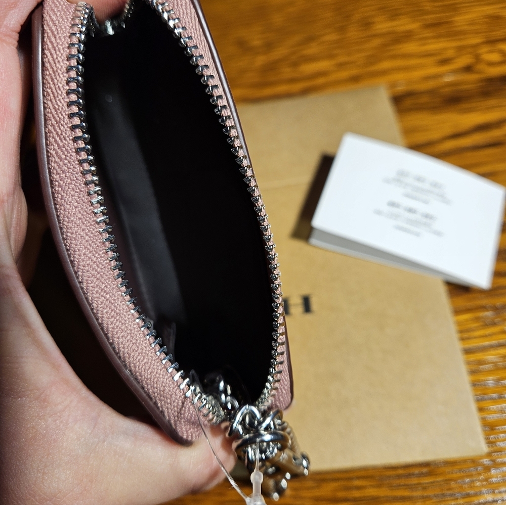 Coach Zip Card Case With Star Print with Giftbox NWT - Picture 5 of 5